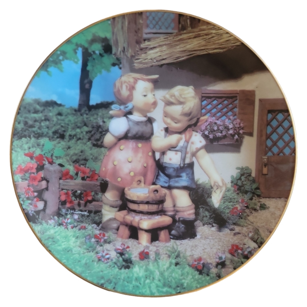 Vtg Danbury Mint MJ Hummel Squeaky Clean Gold Porcelain Plate Little Companions